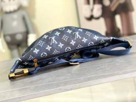 Picture of Louis Vuitton Mens Bags _SKUfw149257618fw